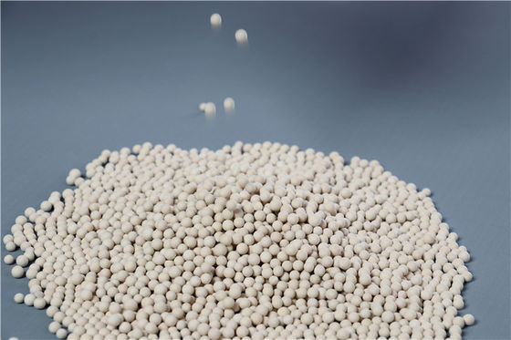 Su Arıtma İçin Düşük Yoğunluklu 3.6mm 4A Moleküler Elek Boncukları